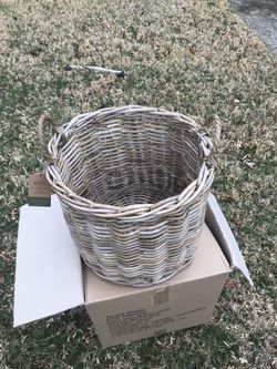 Medium Round Kaboo Basket Smith & Hawken