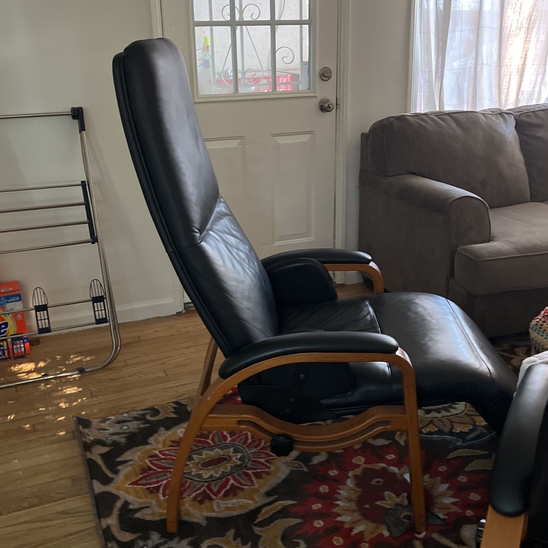 Zero Gravity leather chair by Backsaver products