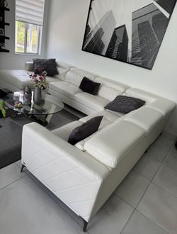 Couch Sectional - Sofia Vergara