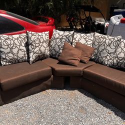 Free Couch 
