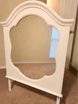 Girls Dresser & Nightstand