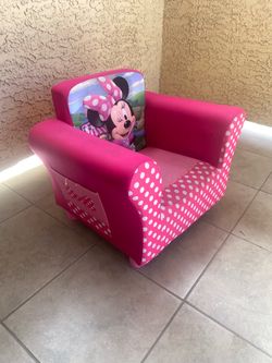 Delta Children Disney Minnie Mouse Kids Upholstered Kids Chair