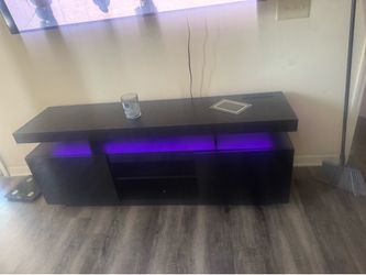 Entertainment center