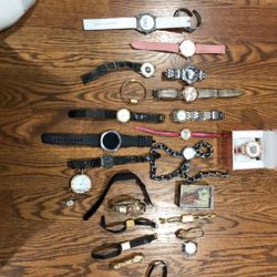 25 Watches Lot