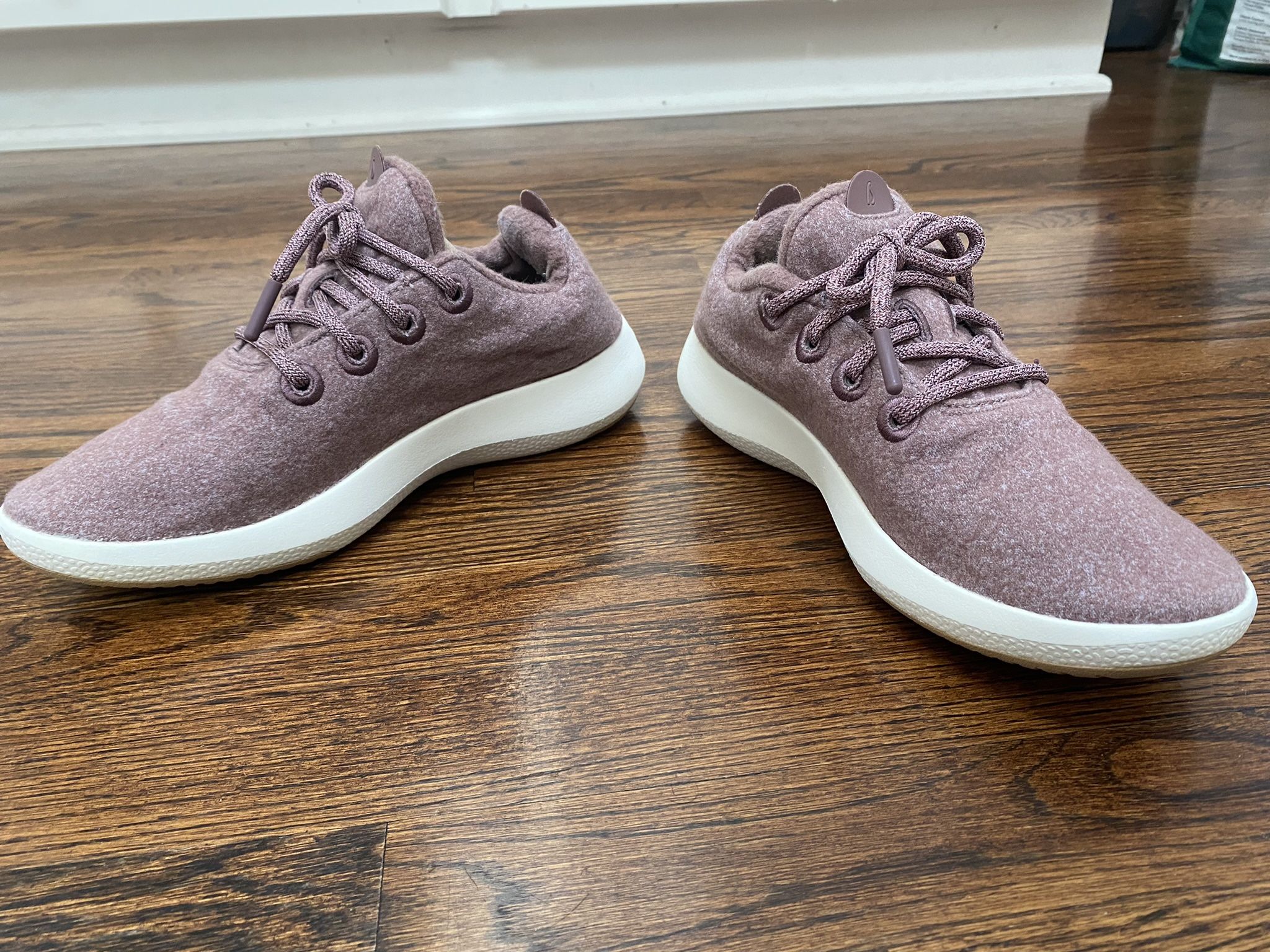 Allbirds Women's Wool Runner Mauve Color With White Sole