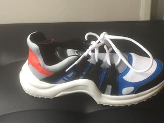 Brand New Louis Vuitton Sneakers Size 37