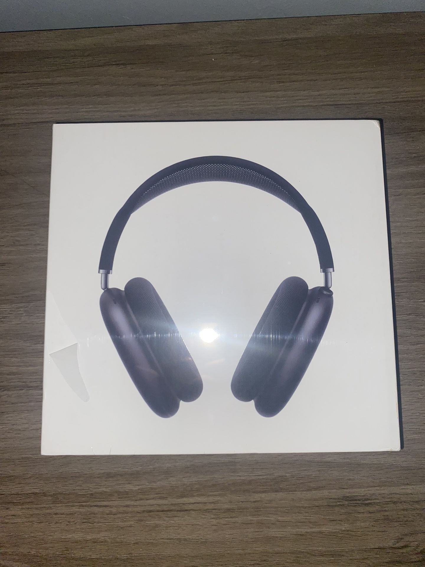 Apple AirPod Maxes