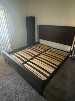 King size bed
