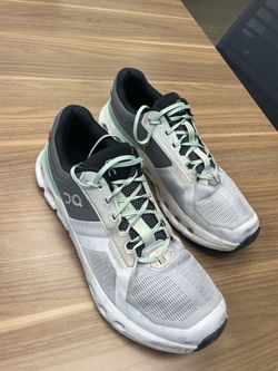 Men’s ON CloudRunner US size M13