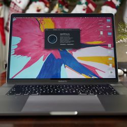 MacBook Pro 2018 - 15in - 256gb - i7 Processor
