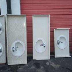 Bathroom vanity tops with faucet included in good condition