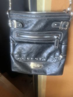 Super cute Nine West leather bag