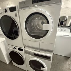 Electrolux Washer and Dryer Set “24 ( Ventless )