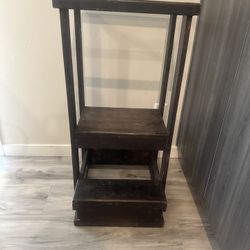 Toddler tower/stool
