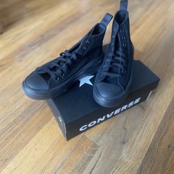 New Converse Platform Shoes Size 6