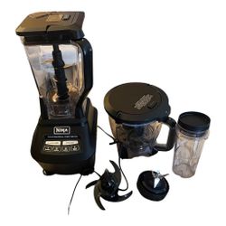Ninja Mega Kitchen System 1500W Blender & Food Processor – Used Only 2x- All Accessories Included