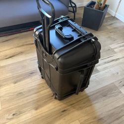 Professional Case With Wheels And Handle, Cables, Lights, Extension Courts, Audio, Ect..