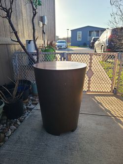 Crate and barrel end table