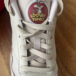 10.5 Sneakers Reebok Looney Tunes