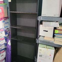 2 Bookcases