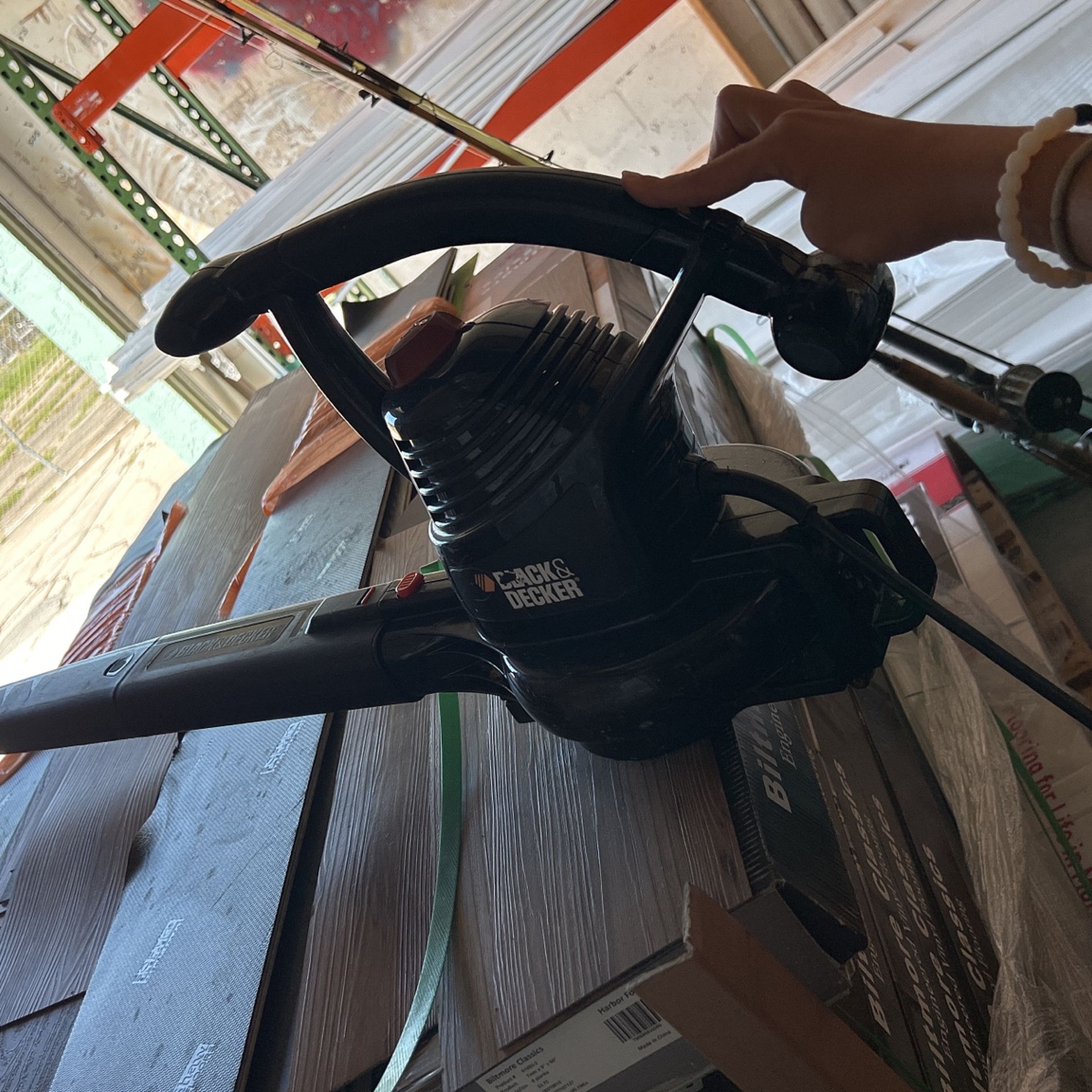 black & decker leaf blower