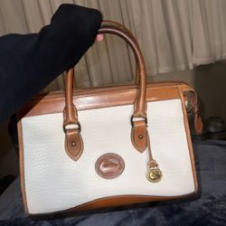 Vintage Dooney & Bourke Bag In Ivory