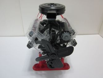 1/4 scale model visible V8 engine Revell kit fully assembled