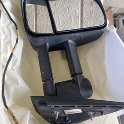 Driver tow side view mirror