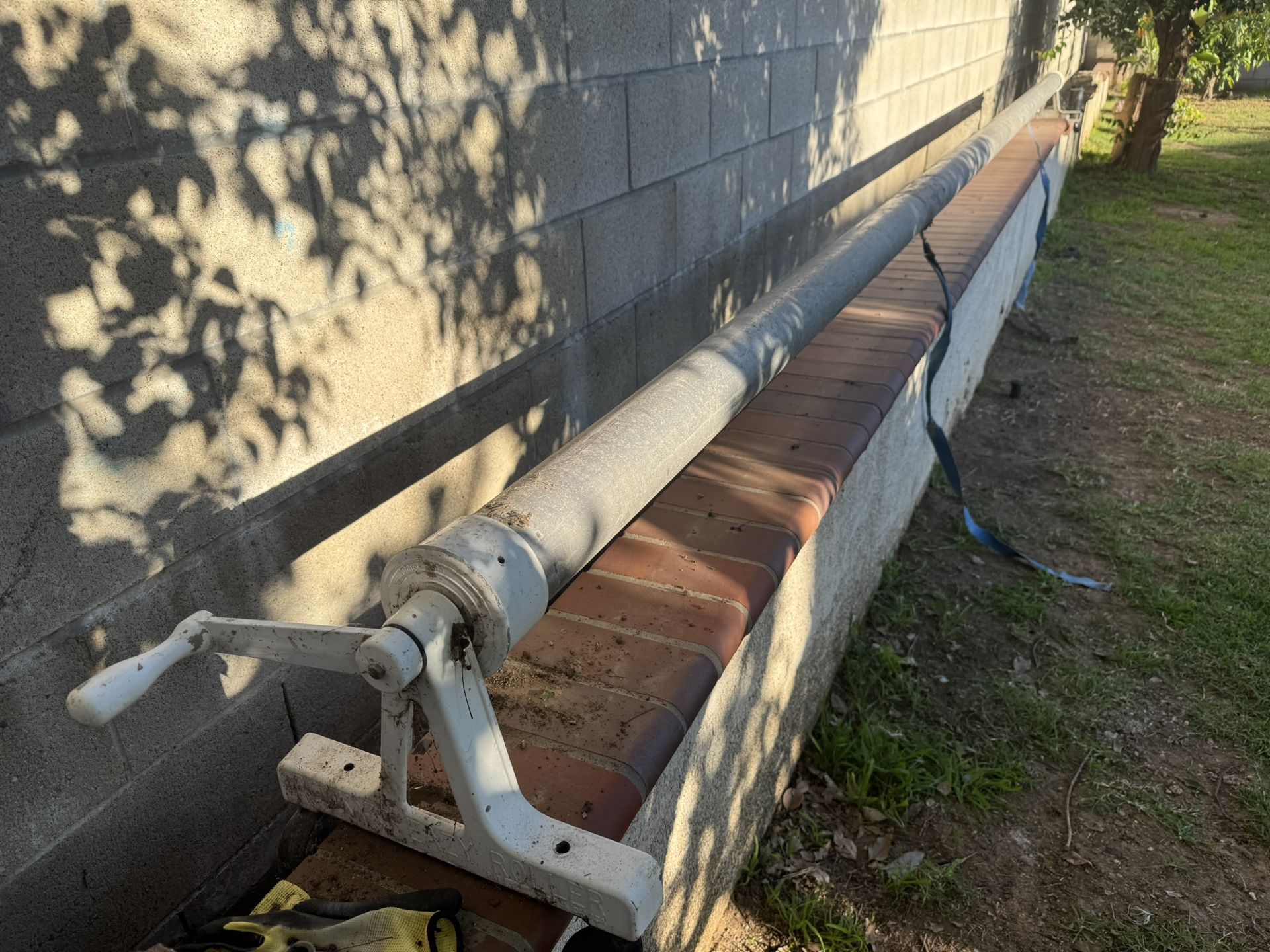 Swimming Pool Cover Roller