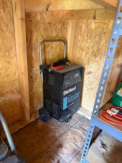 DieHard Battery Charger Engine Starter