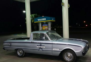 DALLAS COWBOYS --1960 FORD RANCHERO