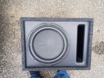 Brand New 1 12inch diamond hex sub with a very nice harmony bass box and a diamond audio 600.1 very nice combo deal $400firm price willing to trade fo