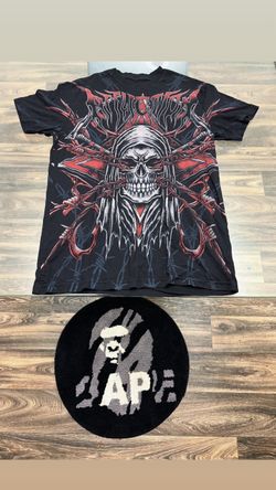 Graphic tee