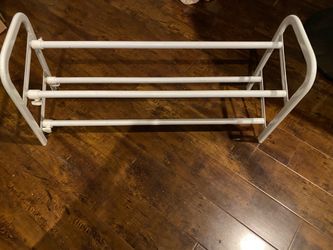 Shoe rack