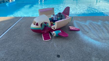 The honeysuckle airway airplane