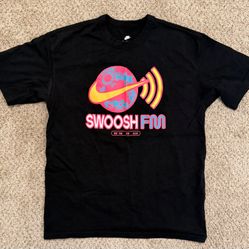 Nike Swoosh Tee 