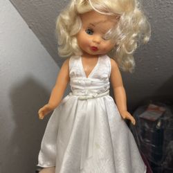 nancy spanish colectable maratón monroy doll 