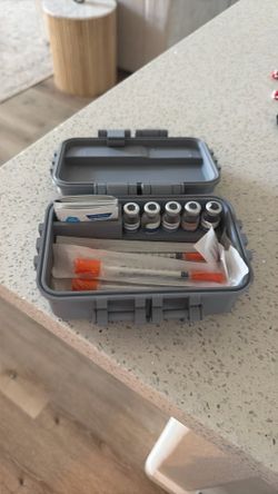 Peptide travel case