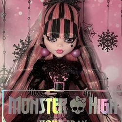 Monster High Howliday Draculaura 