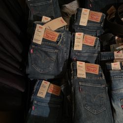 Women’s Levis