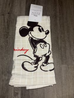 2 Kitchen Towels New