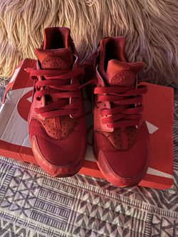 Triple Red Huarache 