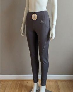 NWT women's gray leggings