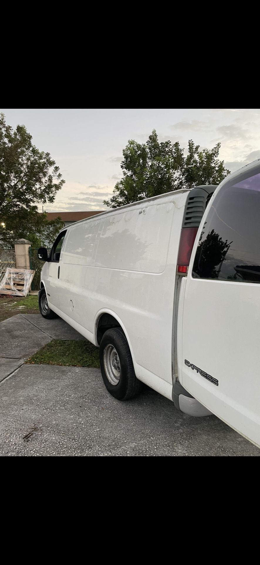 2000 Chevrolet Express