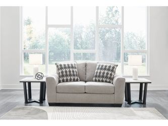 Avenal Park Gray Loveseat
