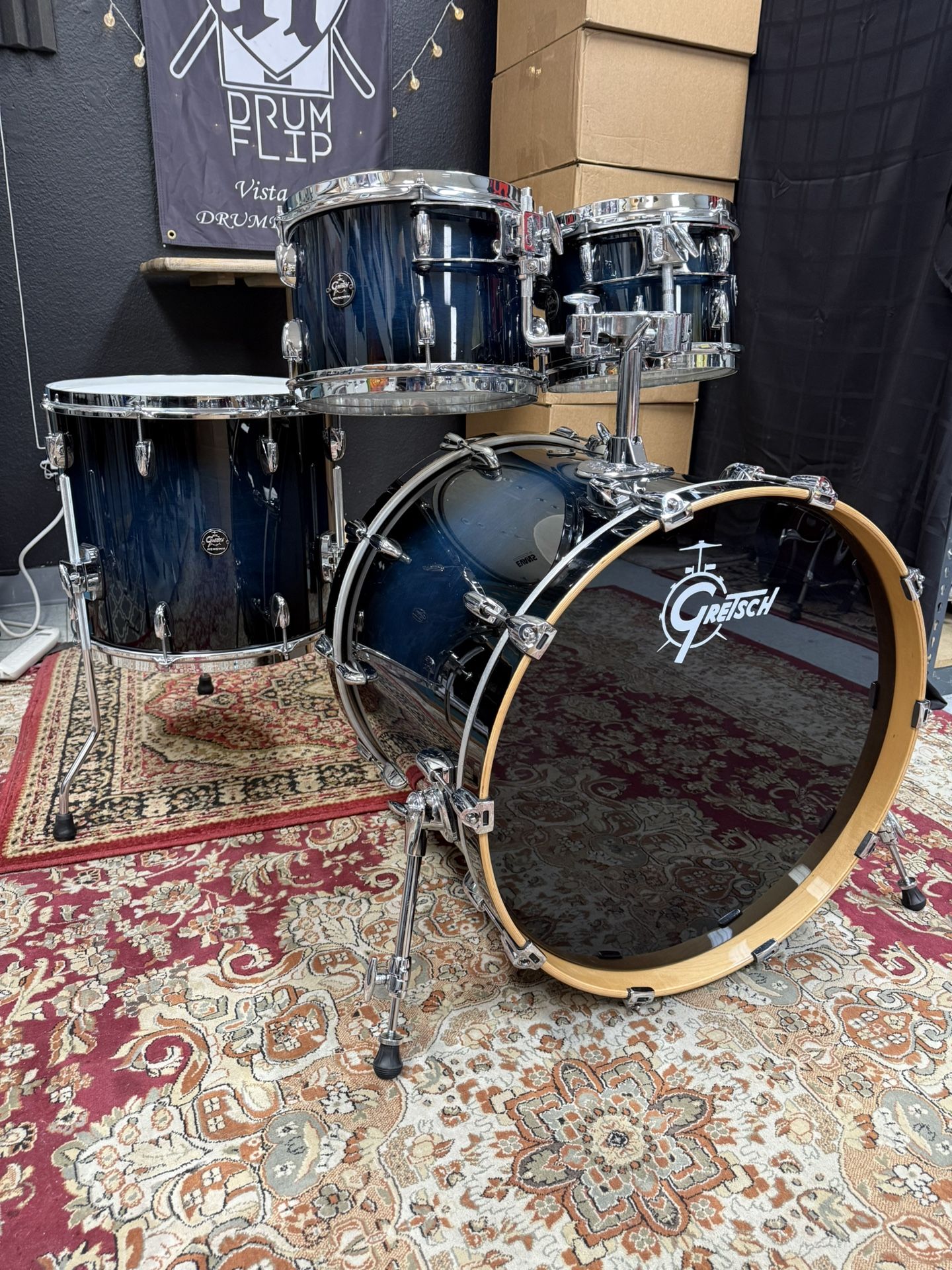 Gretsch Renown Maple 4pc Gloss Antique Blue Drum Set