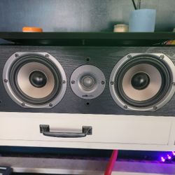 Polk Ceneter Speakers And 2 10in Subs