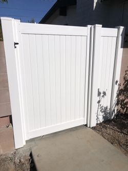 Vinyl Gates