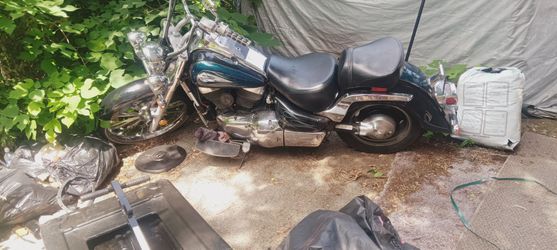 1999 Suzuki Intruder