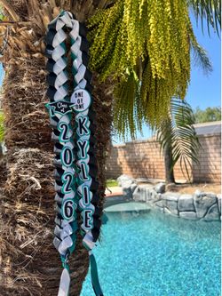 Graduation lei custom (:
